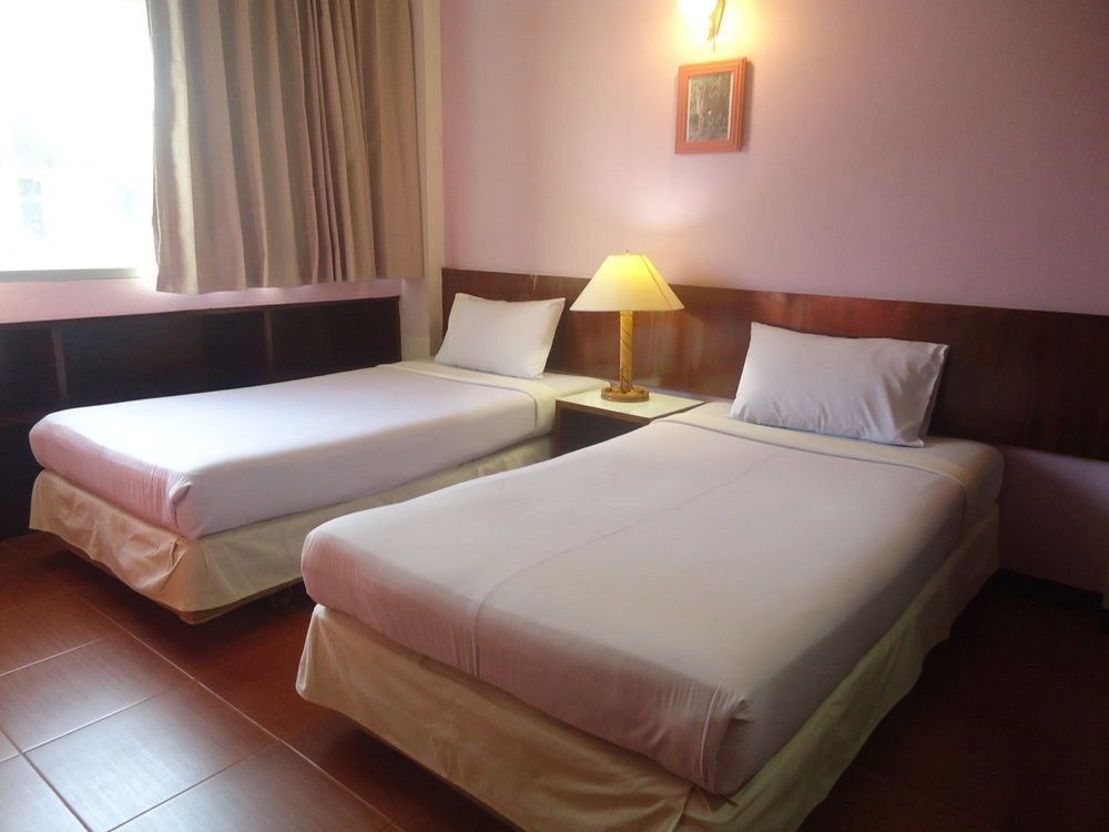 Ruamchitt Travelodge バンコク都 エクステリア 写真